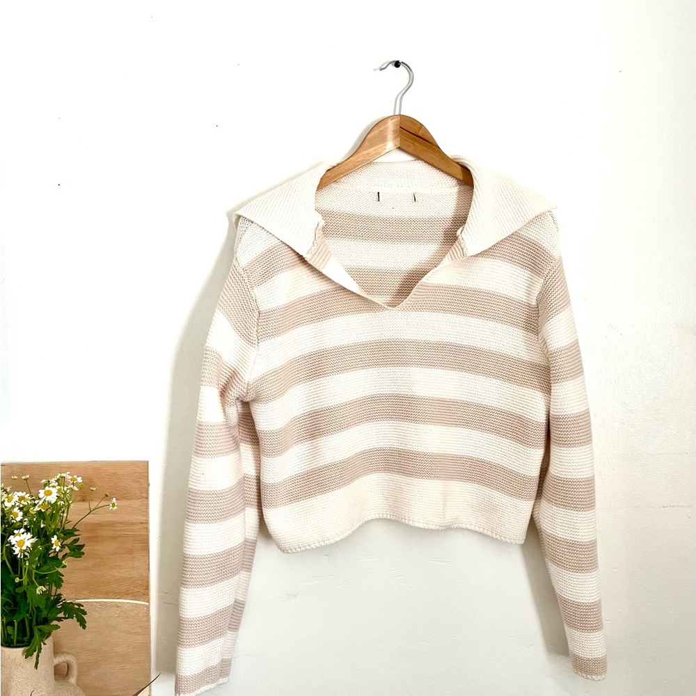 Cropped Collared Striped Beige and White Sweater